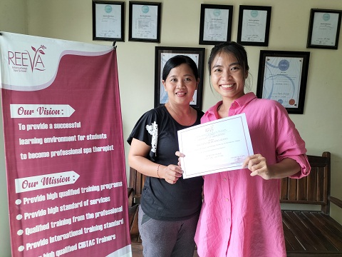 Reeva Bali Spa School Student